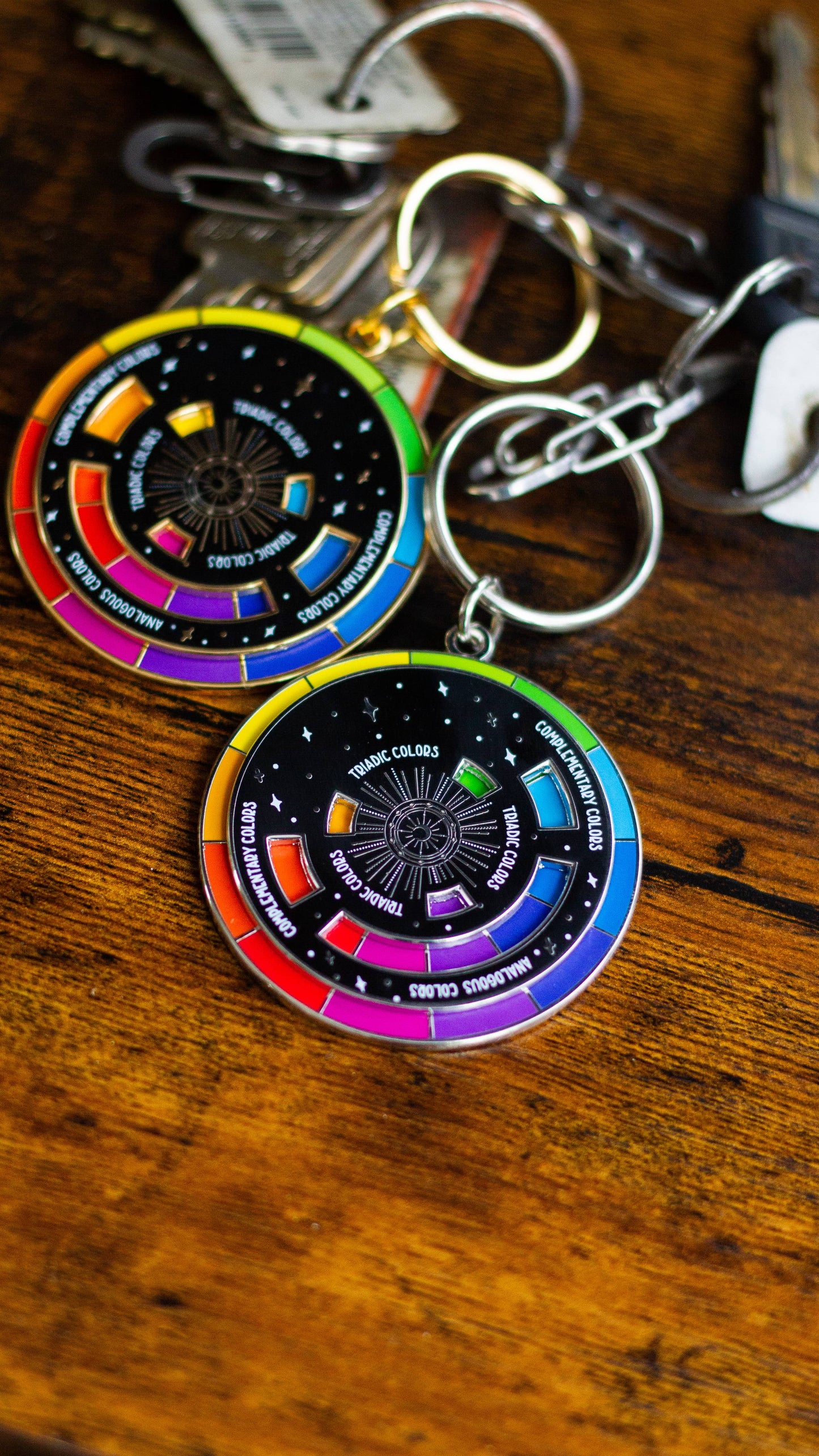 Color Wheel© Enamel Keychain BLACK/SILVER