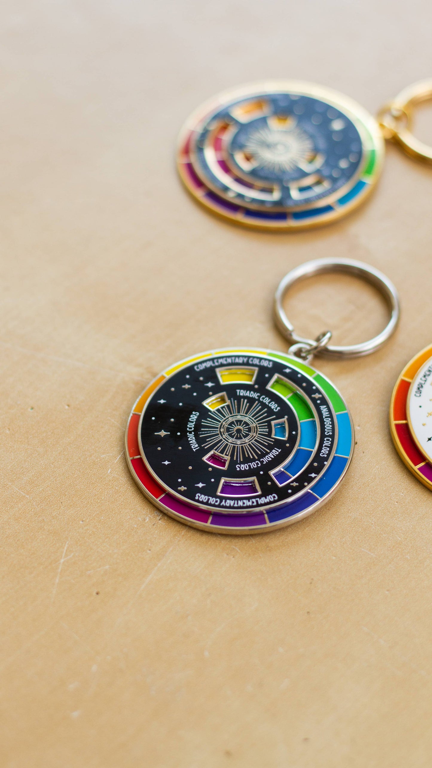 Color Wheel© Enamel Keychain BLACK/SILVER