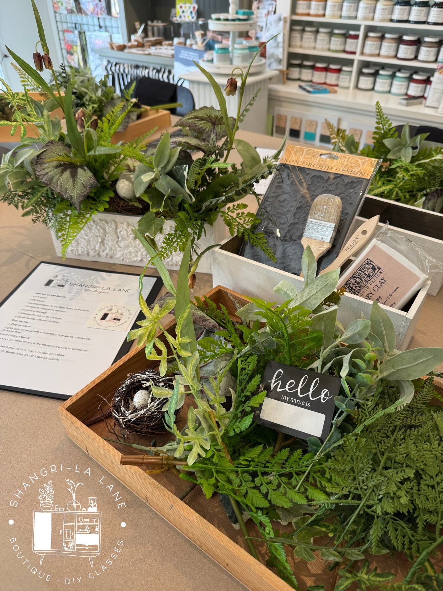 Moulds & Floral Arranging Class