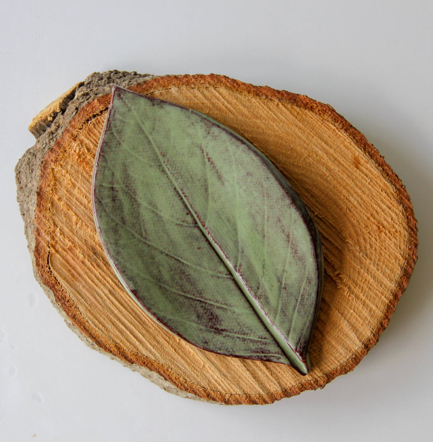 Large Leaf Dish