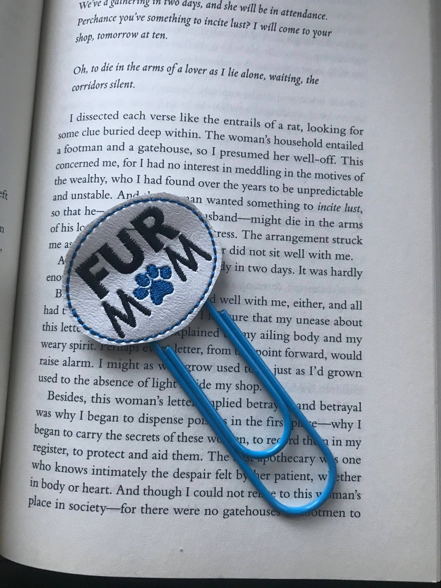 Big paper clip book marks - fur mom