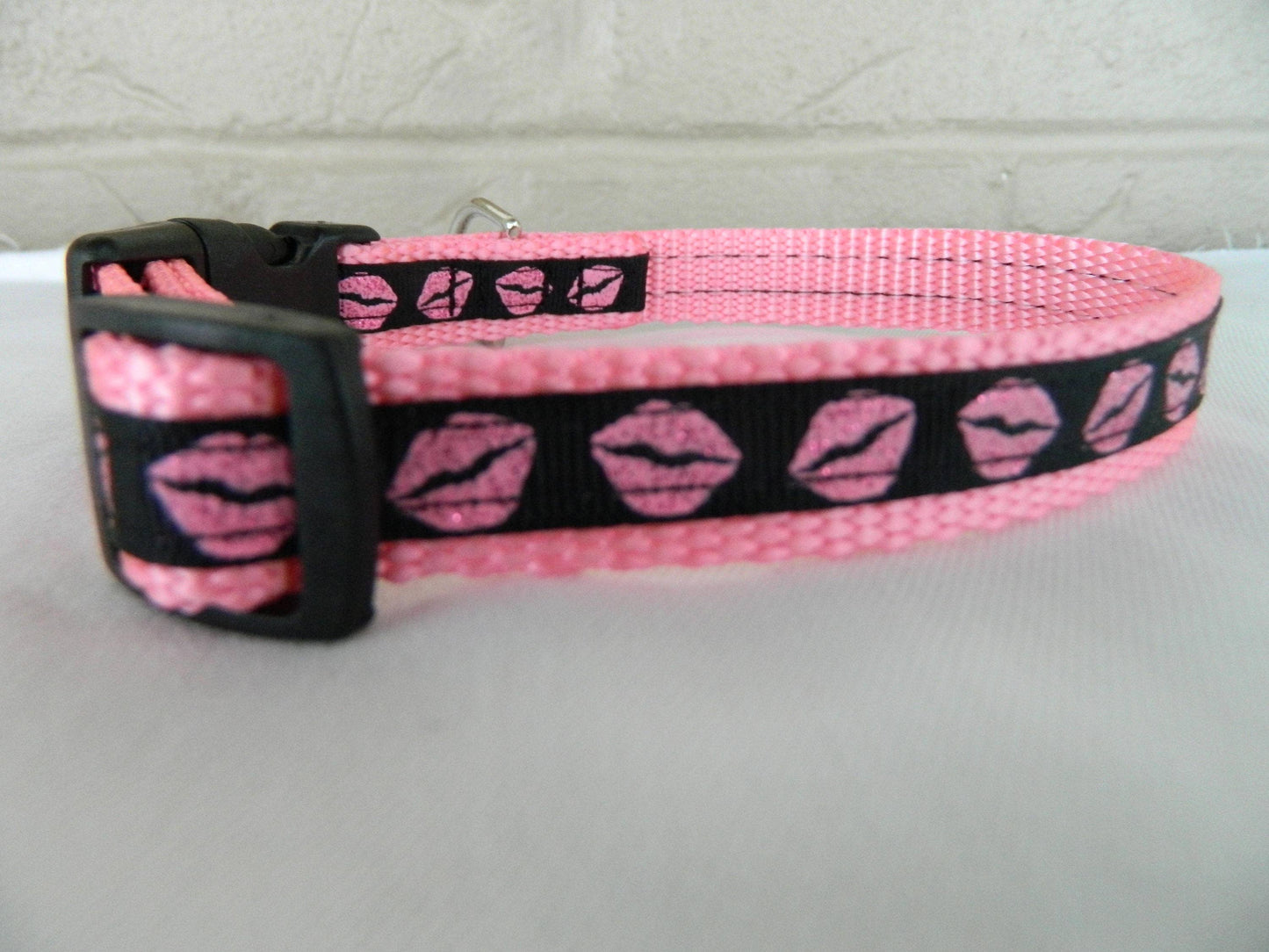 Pink Glitter Lips on Black Dog Collar