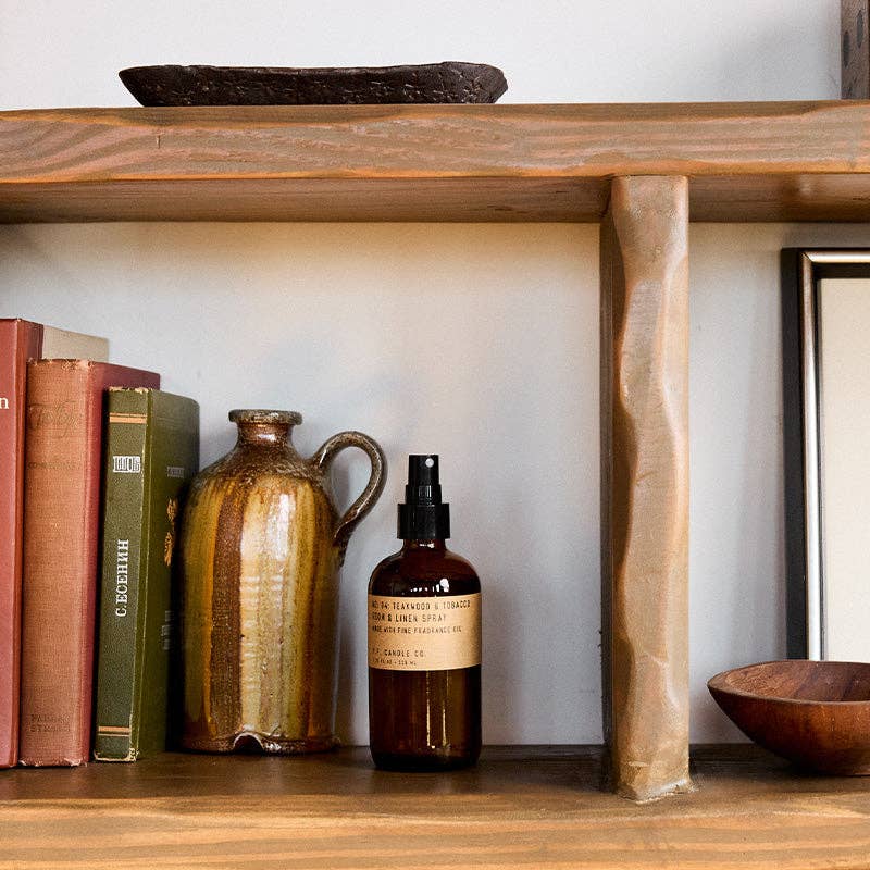Teakwood & Tobacco Linen Spray