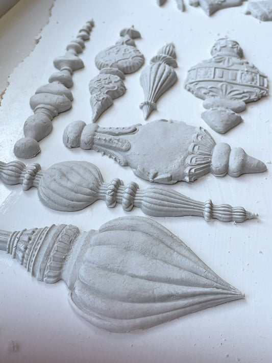 Iron Orchid Design Baubles Silicone Mould 6x10